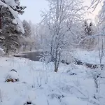 Chalet Riverside Sauna And Hot Tub Northern Lights