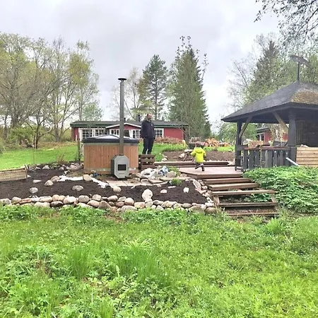 Chez-nous Aeaenekoski, Sauna & Jacuzzi, Northern Lights Alpesi faház