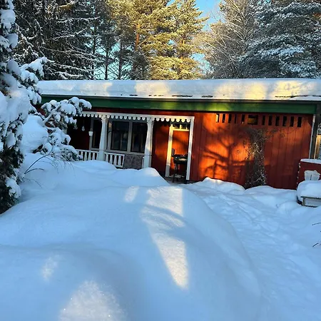 샬레 Chez-nous Aeaenekoski, Sauna & Jacuzzi, Northern Lights