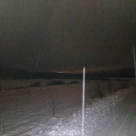 Chez-nous Aeaenekoski, Sauna & Jacuzzi, Northern Lights 샬레