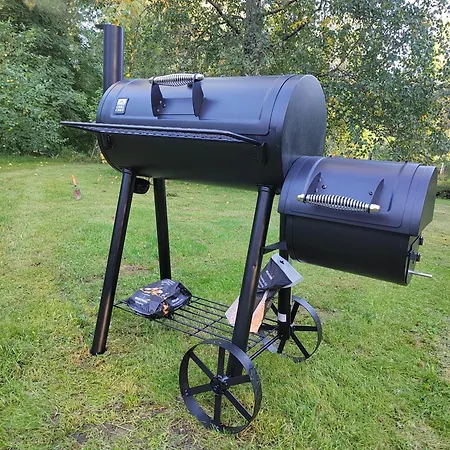 Chez-nous Aeaenekoski, Sauna & Jacuzzi, Northern Lights Alpesi faház