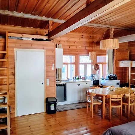 Riverside Sauna Hot Tub Northern Lights Chalet *