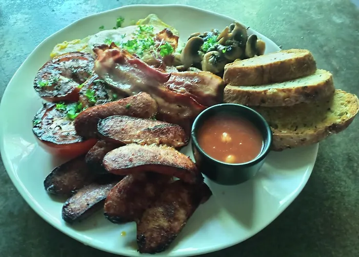 木屋 Riverside Cottage Aeaenekoski Sauna And Hot Tub Northern Lights