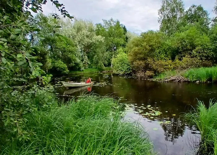 Chalet Riverside Sauna And Hot Tub Northern Lights