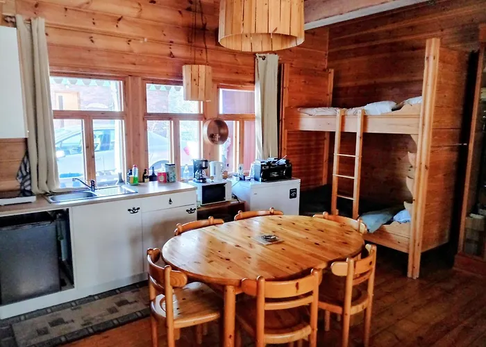 Riverside Cottage Aeaenekoski Sauna And Hot Tub Northern Lights 木屋 *